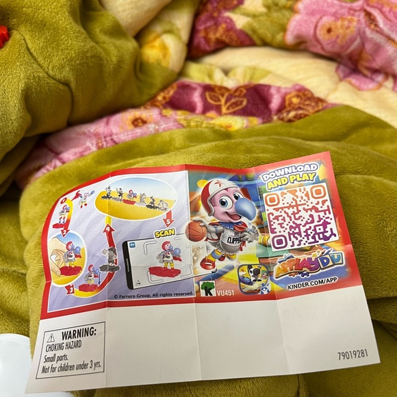kinder joy egg toy - Picture 1 of 2